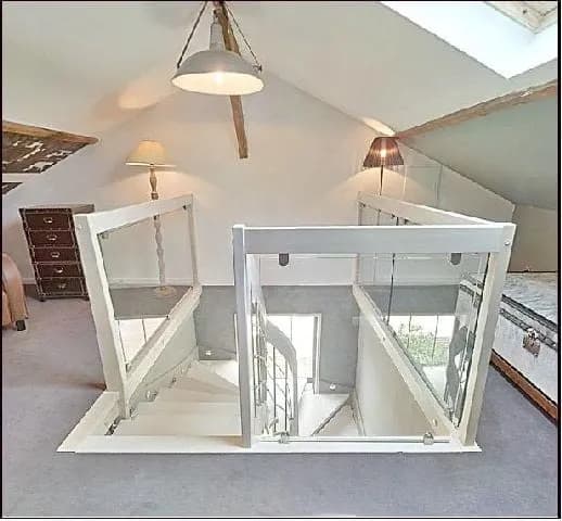 Jak wyciąć otwór w stropie na schody bez ryzyka uszkodzeń