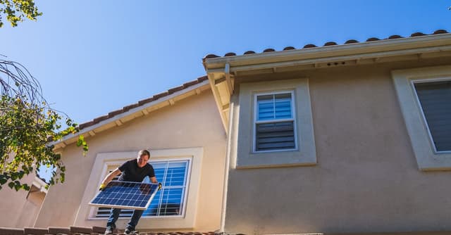 O ile energii daje 1 kWp - Ilu paneli fotowoltaicznych trzeba na 1 kW mocy