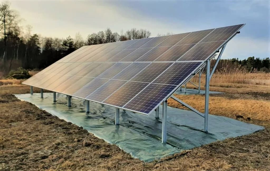 Stelaże do paneli fotowoltaicznych na gruncie - Konstrukcje pod fotowoltaikę