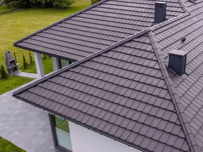 Rodzaje dachówek jakie wybrać: 10 praktycznych wskazówek dla inwestora