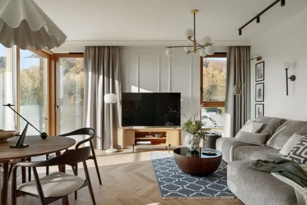 Co na ścianę w salonie: 15 inspirujących pomysłów na dekoracje