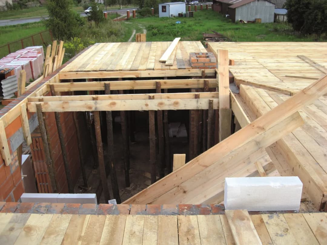 Czy wylewka wzmacnia strop? Odkryj kluczowe czynniki wpływające na trwałość