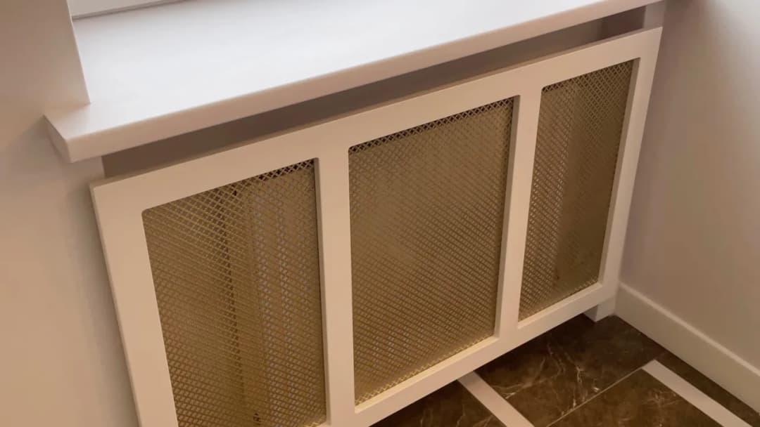 Jak ukryć grzejnik w salonie: 8 skutecznych metod i porad