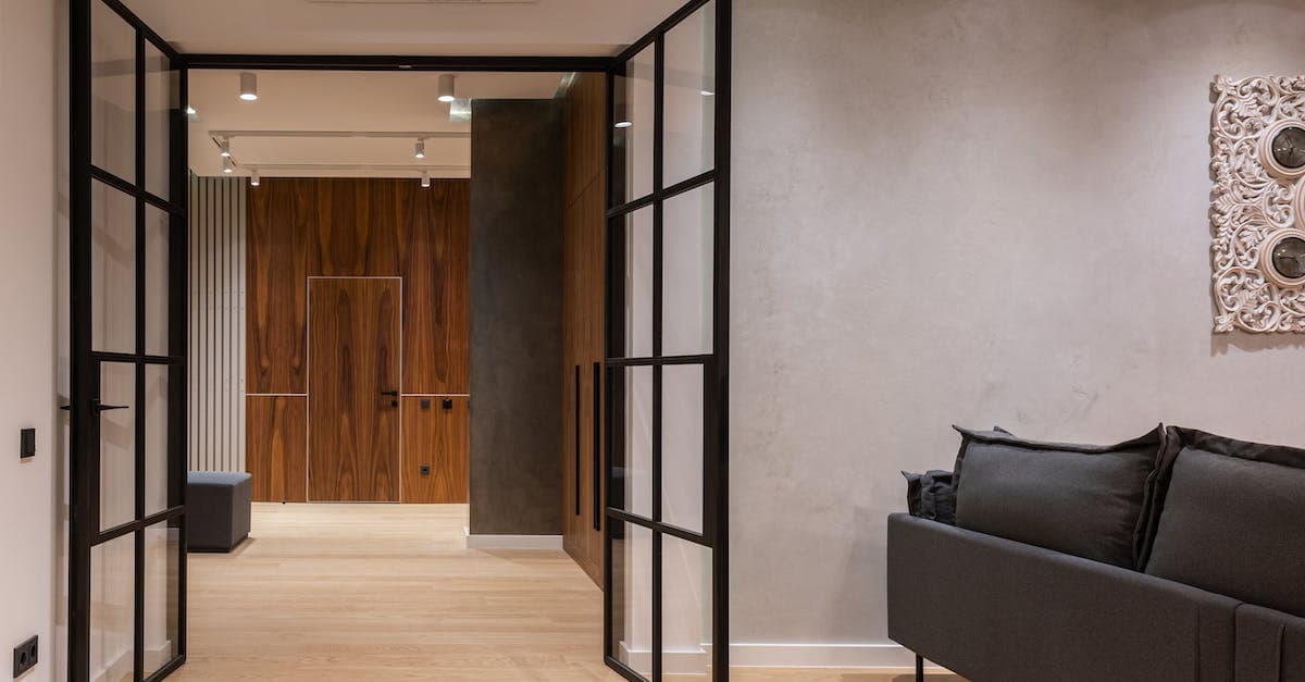 Pomysły na wykończenie ścian w przedpokoju | Idealne rozwiązania i inspiracje