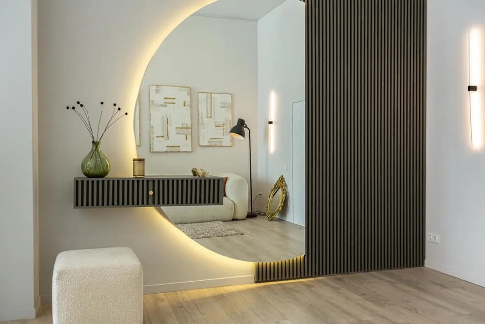 Jak powiesić lustro w salonie: Optymalna wysokość i wskazówki